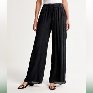L LONG Abercrombie crinkle textured pull on wide leg pant